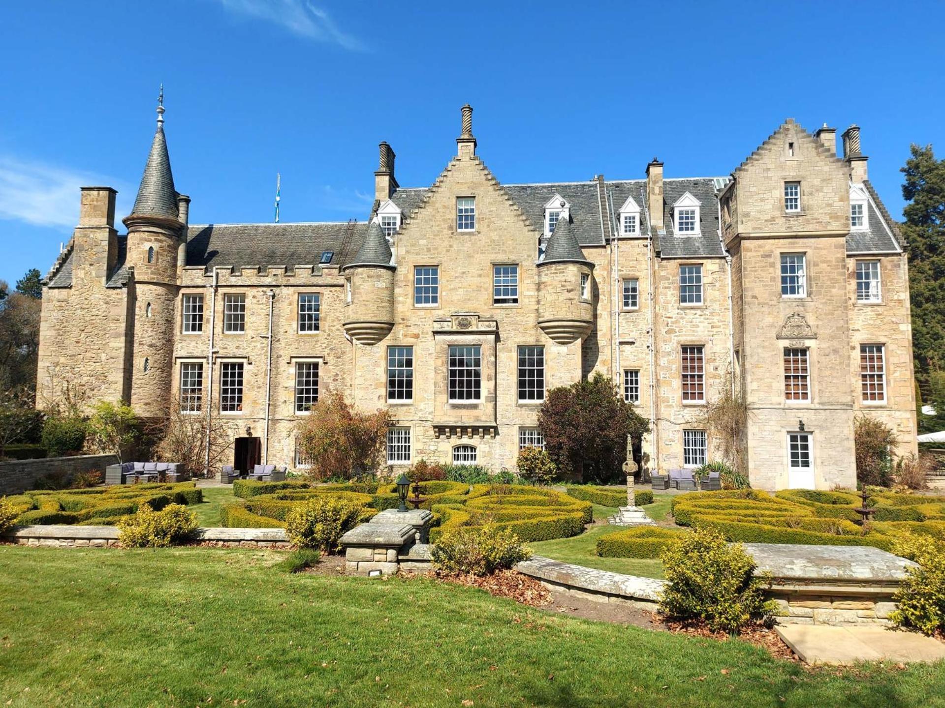 Carberry Tower Mansion House And Estate Guest House มัสเซิลบะระ ภายนอก รูปภาพ