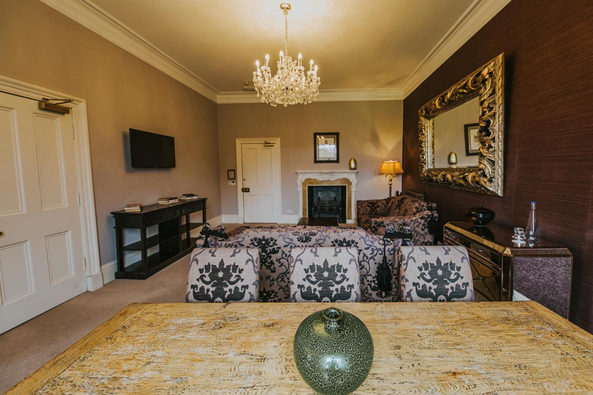 Carberry Tower Mansion House And Estate Guest House มัสเซิลบะระ ห้อง รูปภาพ