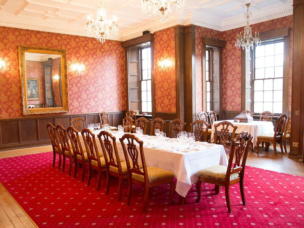 Carberry Tower Mansion House And Estate Guest House มัสเซิลบะระ ภายนอก รูปภาพ